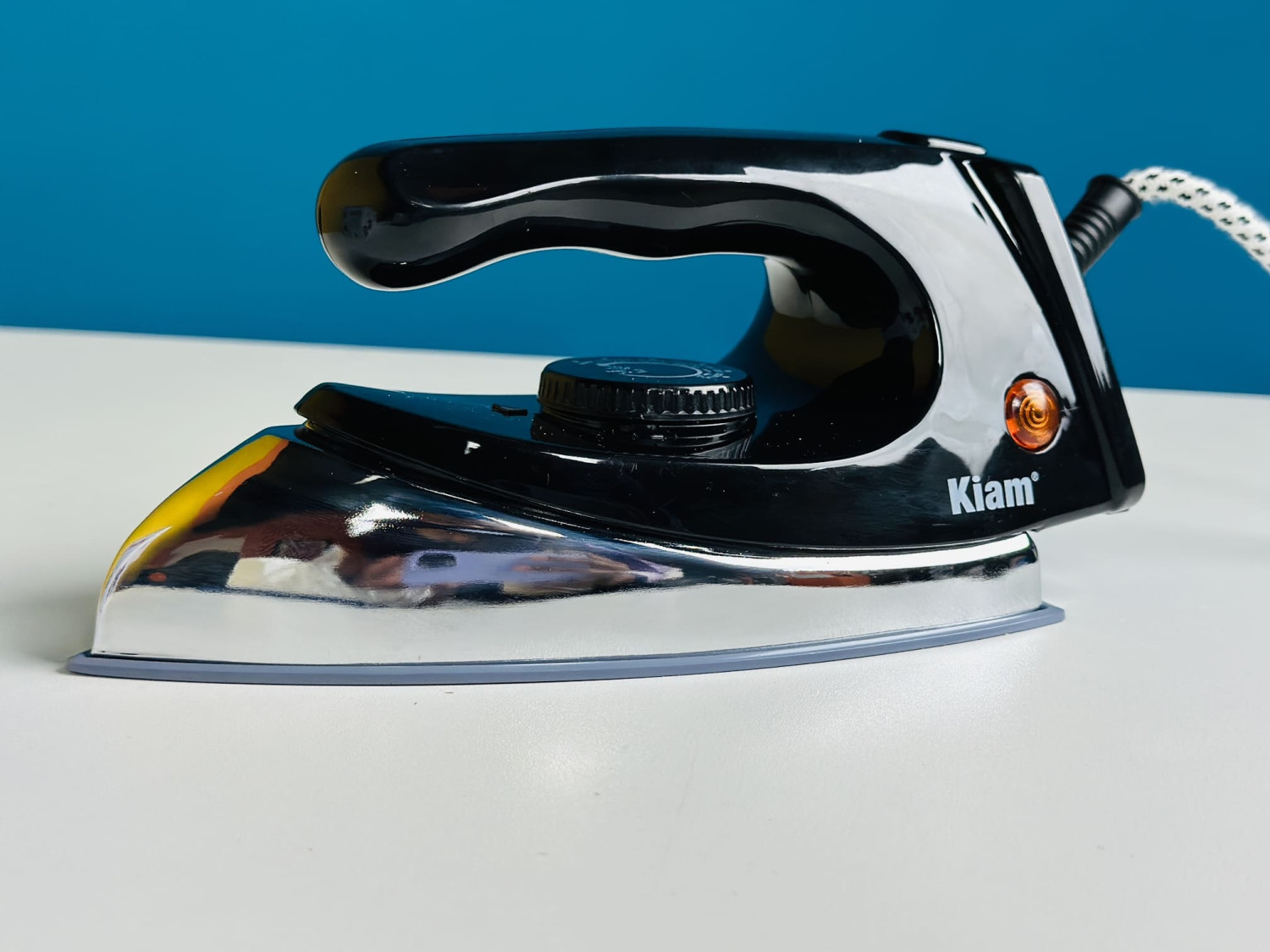 Kiam ES 588 1000W Electric Dry Iron