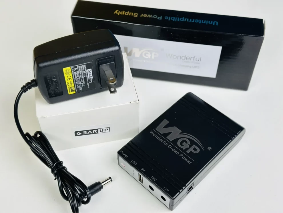 WGP mini UPS + GearUP Adapter Combo Pack (5/12/12V- 8800mAh + 12/3A)